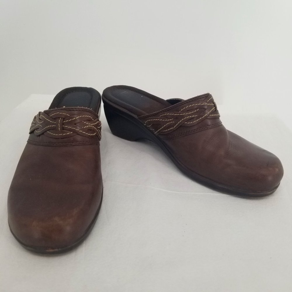 Bass 'Boston' Clogs, Brown Leather, 10M